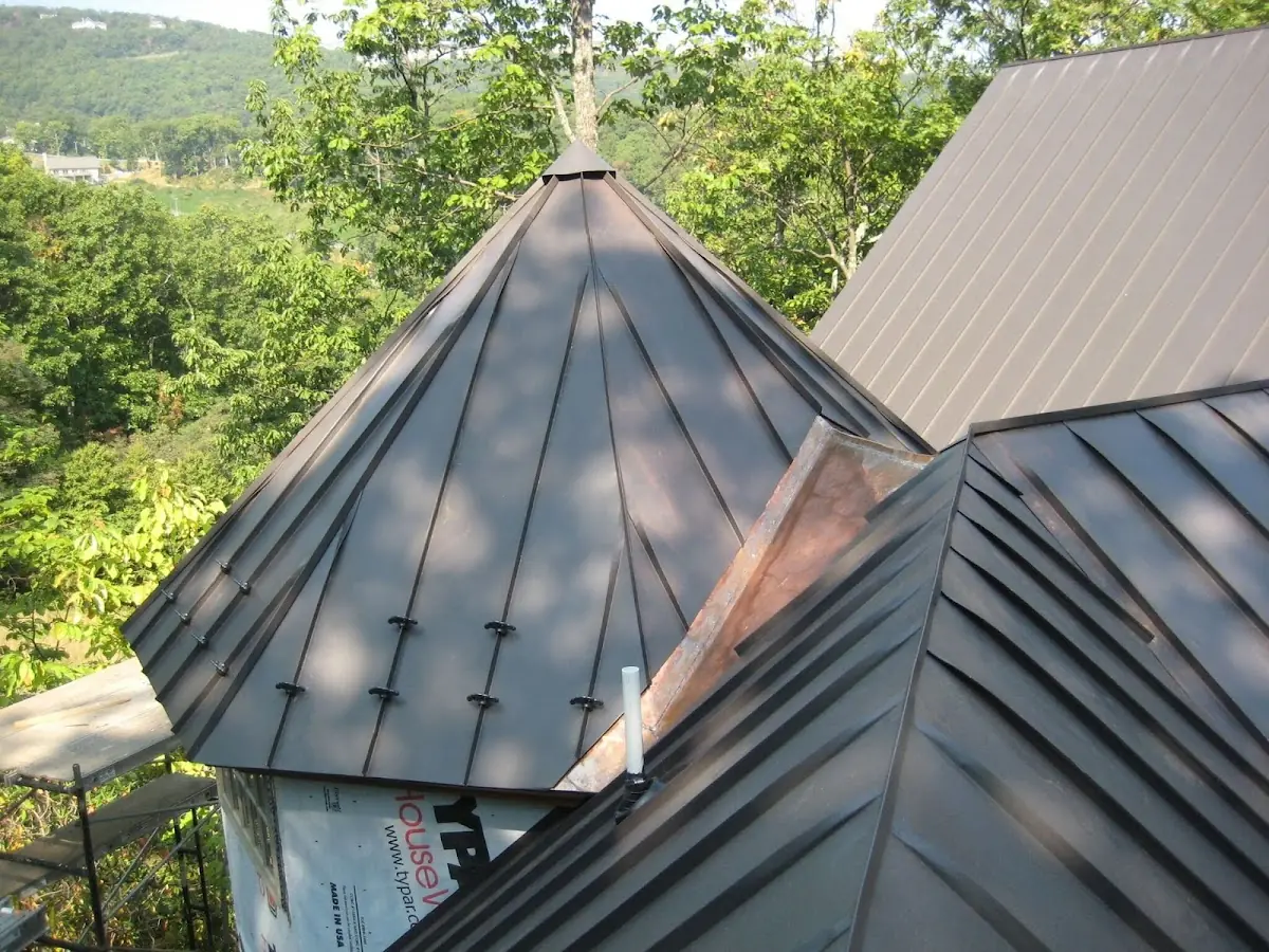 Professional Roof Tarp Installation by Craftsman Roofing in Louisville